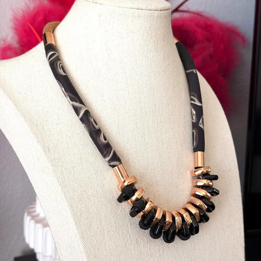 Marc Jacobs Black and Rose Gold Statement Necklace - Picture 3 of 7